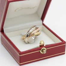 Lade das Bild in den Galerie-Viewer, Les must de Cartier Trinity Tricolour 18KT Gold mit Cartier Box in Gr. 53
