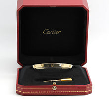 Lade das Bild in den Galerie-Viewer, Cartier Love Armreif Armband Bracelet in Gelbgold 750 Größe 19

