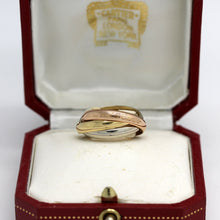 Lade das Bild in den Galerie-Viewer, Cartier Trinity Tricolour 18KT Gold mit Cartier Box in Gr. 55
