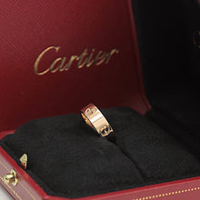 Lade das Bild in den Galerie-Viewer, Cartier Love Ring in 18KT Rosegold mit Cartier Box in Gr. 52
