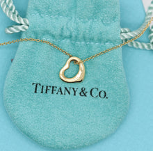 Lade das Bild in den Galerie-Viewer, Tiffany &amp; Co Halskette Elsa Peretti mit offenem Herz in 18KT Gold mit Box
