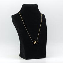Lade das Bild in den Galerie-Viewer, Tiffany &amp; Co.Tripple Herzanhänger in 18KT Gold
