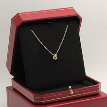 Lade das Bild in den Galerie-Viewer, Cartier Trinity Halskette in 18KT Gold mit Box
