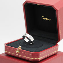Lade das Bild in den Galerie-Viewer, Cartier Love Ring in 18KT Weißgold mit Cartier Box in Gr. 60
