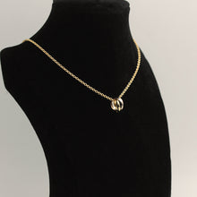 Lade das Bild in den Galerie-Viewer, Cartier Trinity Halskette in 18KT Gold Box
