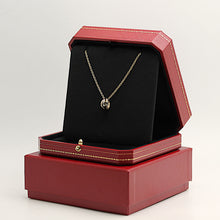 Lade das Bild in den Galerie-Viewer, Cartier Trinity Halskette in 18KT Gold Box
