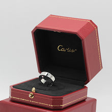 Lade das Bild in den Galerie-Viewer, Cartier Love Ring in 18KT Weißgold mit Cartier Box in Gr. 55
