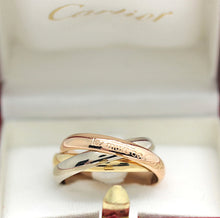 Lade das Bild in den Galerie-Viewer, Les must de Cartier Trinity Tricolour 18KT Gold mit Box &amp; Papiere in Gr. 53
