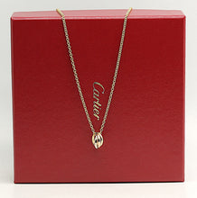 Lade das Bild in den Galerie-Viewer, Cartier Trinity Halskette in 18KT Gold Box
