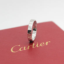 Lade das Bild in den Galerie-Viewer, Cartier Love Ring in 18KT Weißgold mit Cartier Box in Gr. 54
