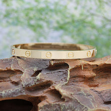 Lade das Bild in den Galerie-Viewer, Cartier Love Armreif Armband Bracelet in Gelbgold 750 Größe 19
