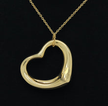 Lade das Bild in den Galerie-Viewer, Tiffany &amp; Co Halskette Elsa Peretti mit großen offenem Herz in 18KT Gold mit Box

