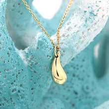 Lade das Bild in den Galerie-Viewer, Tiffany &amp; Co. Elsa Peretti "Teardrop" Halskette in 18KT Gold mit Box
