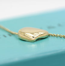 Lade das Bild in den Galerie-Viewer, Tiffany &amp; Co. Full Heart Anhänger in 18KT Gold mit Box
