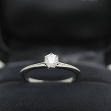 Lade das Bild in den Galerie-Viewer, Tiffany &amp; Co. Verlobungsring Platin 950-Gr.51 - Box &amp; Zertifikat 0,31 ct - VS1
