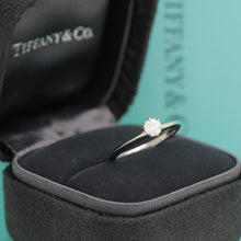 Lade das Bild in den Galerie-Viewer, Tiffany &amp; Co.Verlobungsring Platin 950 - Gr.51 - Box &amp; Zertifikat 0,25 ct - VVS2
