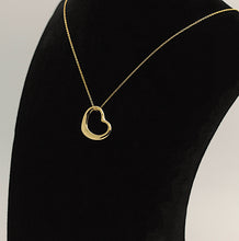 Lade das Bild in den Galerie-Viewer, Tiffany &amp; Co Halskette Elsa Peretti mit großen offenem Herz in 18KT Gold mit Box
