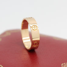 Lade das Bild in den Galerie-Viewer, Cartier Love Ring in 18KT Rosegold mit Cartier Box in Gr. 61
