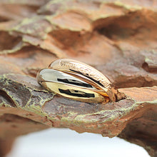 Lade das Bild in den Galerie-Viewer, Les must de Cartier Trinity Tricolour 18KT Gold mit Box &amp; Papiere in Gr. 51
