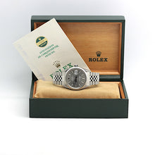 Lade das Bild in den Galerie-Viewer, Rolex Datejust Stahl Ref : 16030 mit Rolex Box &amp; Papiere von 1986
