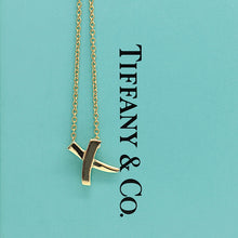 Lade das Bild in den Galerie-Viewer, Tiffany &amp; Co. Paloma Picasso " Graffiti X " Halskette mit Anhänger in 18KT Gold

