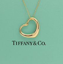 Lade das Bild in den Galerie-Viewer, Tiffany &amp; Co Halskette Elsa Peretti mit großen offenem Herz in 18KT Gold mit Box
