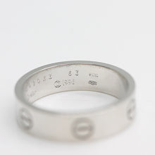 Lade das Bild in den Galerie-Viewer, Cartier Love Ring in 18KT Weißgold mit Cartier Box in Gr. 63
