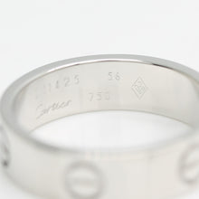 Lade das Bild in den Galerie-Viewer, Cartier Love Ring in 18KT Weißgold mit Cartier Box in Gr. 56
