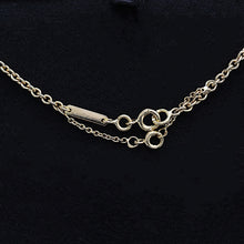 Lade das Bild in den Galerie-Viewer, Cartier Trinity Halskette in 18KT Gold Box
