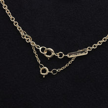 Lade das Bild in den Galerie-Viewer, Cartier Trinity Halskette in 18KT Gold Box
