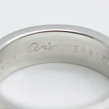 Lade das Bild in den Galerie-Viewer, Cartier Love Ring in 18KT Weißgold mit Cartier Box in Gr. 54

