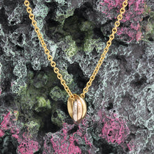 Lade das Bild in den Galerie-Viewer, Cartier Trinity Halskette in 18KT Gold Box

