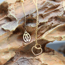 Lade das Bild in den Galerie-Viewer, Cartier Herz Symbol Halskette in 18KT Gold mit Cartier Box

