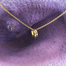 Lade das Bild in den Galerie-Viewer, Cartier Trinity Halskette in 18KT Gold mit Box
