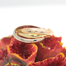 Lade das Bild in den Galerie-Viewer, Les must de Cartier Trinity Tricolour 18KT Gold mit Box &amp; Papiere in Gr. 53
