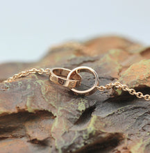 Lade das Bild in den Galerie-Viewer, Cartier Love Halskette in 18KT Rosegold mit Cartier Box
