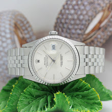 Lade das Bild in den Galerie-Viewer, Rolex Datejust Stahl Ref : 16030 mit Rolex Box von 1987
