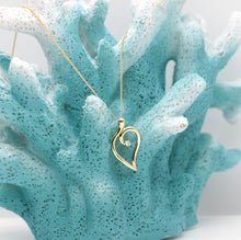 Lade das Bild in den Galerie-Viewer, Tiffany &amp; Co. "offenes Blatt " Halskette mit Diamant in 18KT Gold
