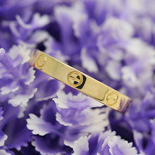 Lade das Bild in den Galerie-Viewer, Cartier Love Ring in 18KT Gold mit Cartier Box in Gr. 63
