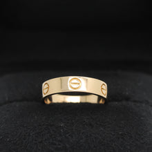 Lade das Bild in den Galerie-Viewer, Cartier Love Ring in 18KT Rosegold mit Cartier Box in Gr. 61
