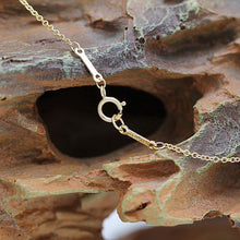 Lade das Bild in den Galerie-Viewer, Tiffany &amp; Co. Elsa Peretti &quot;Teardrop&quot; Halskette in 18KT Gold mit Box
