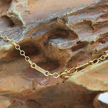 Lade das Bild in den Galerie-Viewer, Tiffany &amp; Co. Elsa Peretti &quot;großes Herz&quot; Halskette in 18KT Gold mit Box
