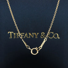 Lade das Bild in den Galerie-Viewer, Tiffany &amp; Co. Elsa Peretti &quot;Teardrop&quot; Halskette in 18KT Gold mit Box
