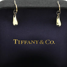 Lade das Bild in den Galerie-Viewer, Tiffany &amp; Co. Ohrringe Elsa Peretti &quot;Tropfen&quot; in 18KT Gelbgold
