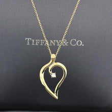 Lade das Bild in den Galerie-Viewer, Tiffany &amp; Co. &quot;offenem Blatt &quot; Halskette in 18KT Gold mit Box
