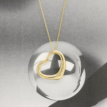 Lade das Bild in den Galerie-Viewer, Tiffany &amp; Co. Elsa Peretti &quot;offenes Herz&quot; in Groß Halskette in 18KT Gold mit Box
