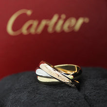 Lade das Bild in den Galerie-Viewer, Les must de Cartier Trinity Tricolour 18KT Gold mit Cartier Box &amp; Papiere in Gr. 50
