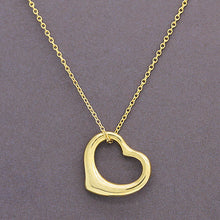 Lade das Bild in den Galerie-Viewer, Tiffany &amp; Co. Elsa Peretti &quot;offenes Herz&quot; Halskette in 18KT Gold mit Box
