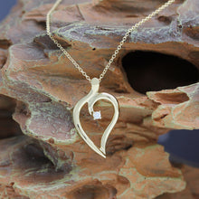 Lade das Bild in den Galerie-Viewer, Tiffany &amp; Co. &quot;offenem Blatt &quot; Halskette in 18KT Gold mit Box
