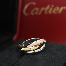Lade das Bild in den Galerie-Viewer, Les must de Cartier Trinity Tricolour 18KT Gold mit Cartier Box &amp; Papiere in Gr. 50
